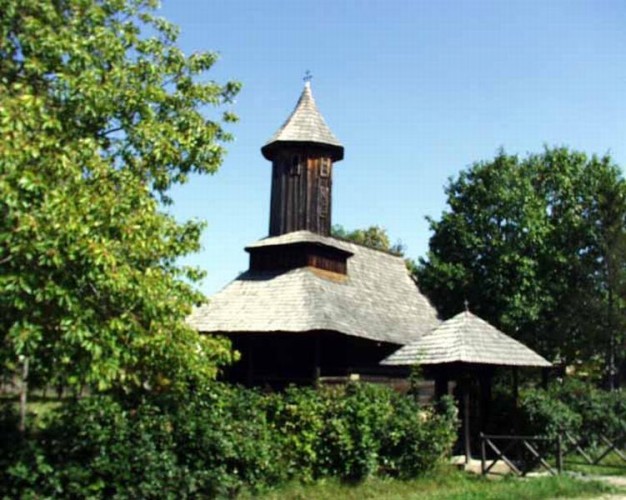 Biserica de lemn Drăguţeşti - Cotmeana; Drăguţeşti, com. Cotmeana, jud. Argeş; Muzeul Viticulturii şi Pomiculturii - Goleşti